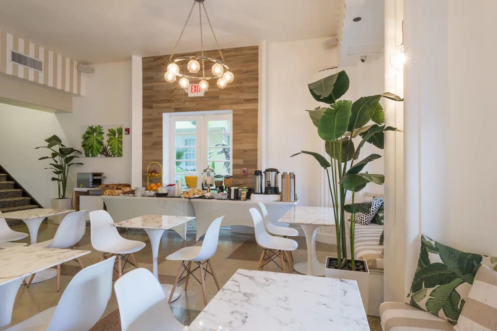 Breakfast area