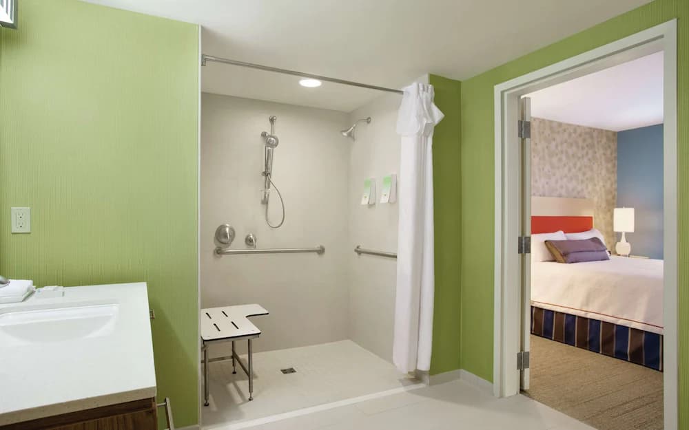Bathroom shower