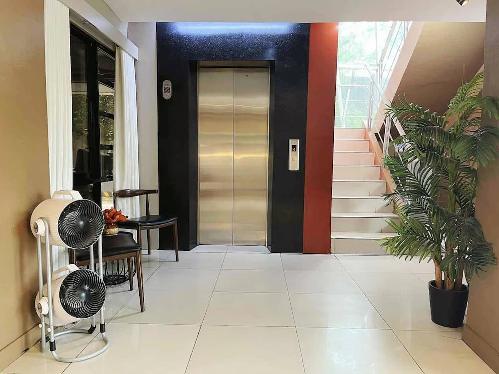 Elevator
