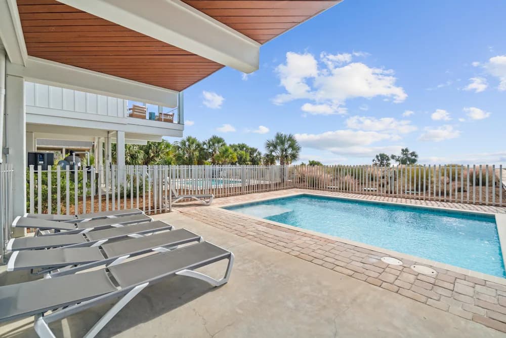 Private pool