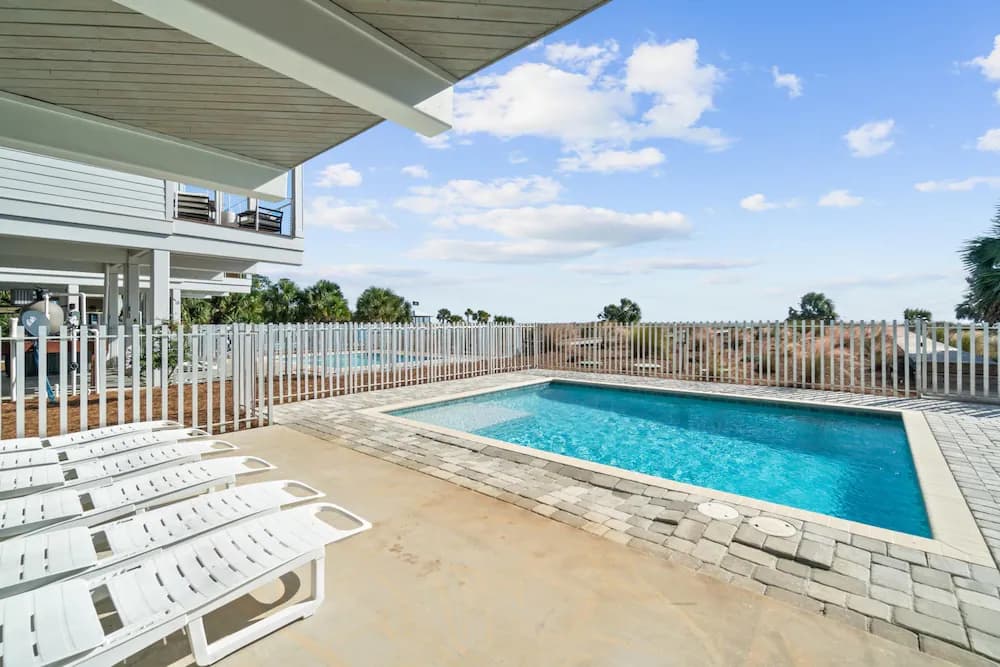 Private pool
