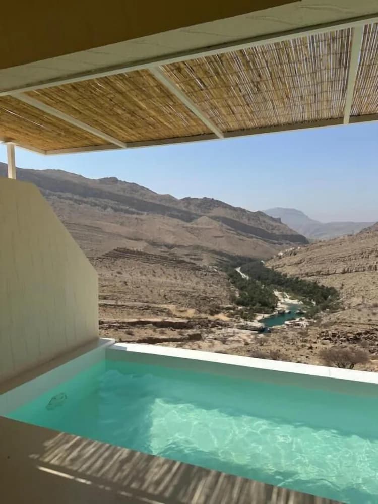 Private pool