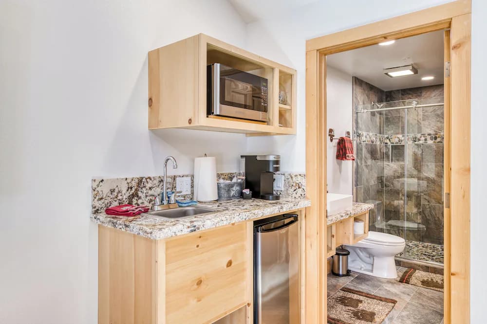Private kitchenette