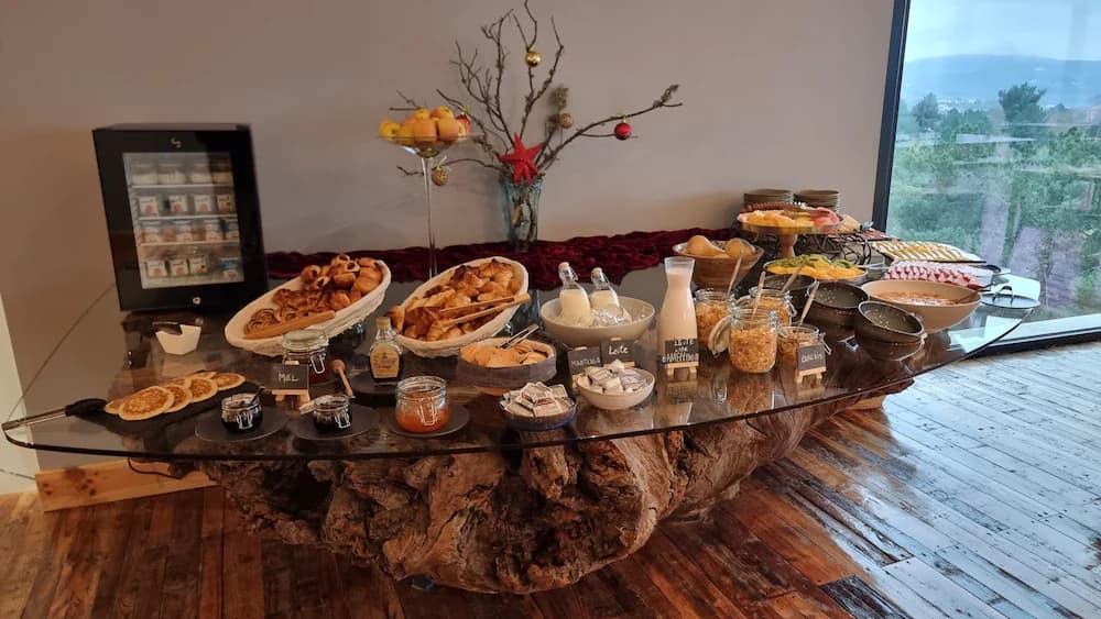 Breakfast buffet