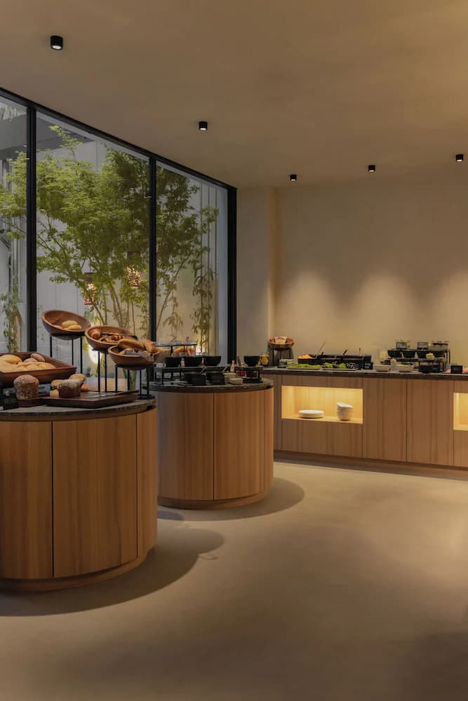 Breakfast area
