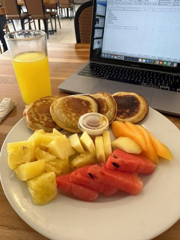 Breakfast meal