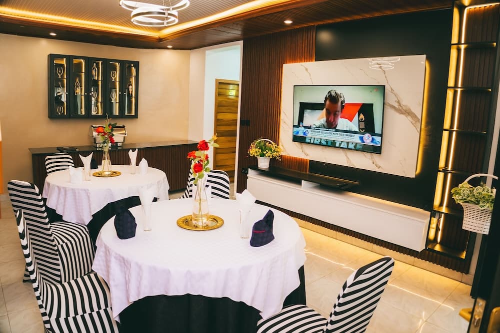 Room amenity