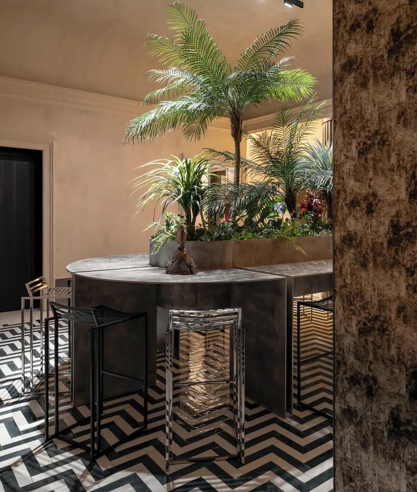 Breakfast area