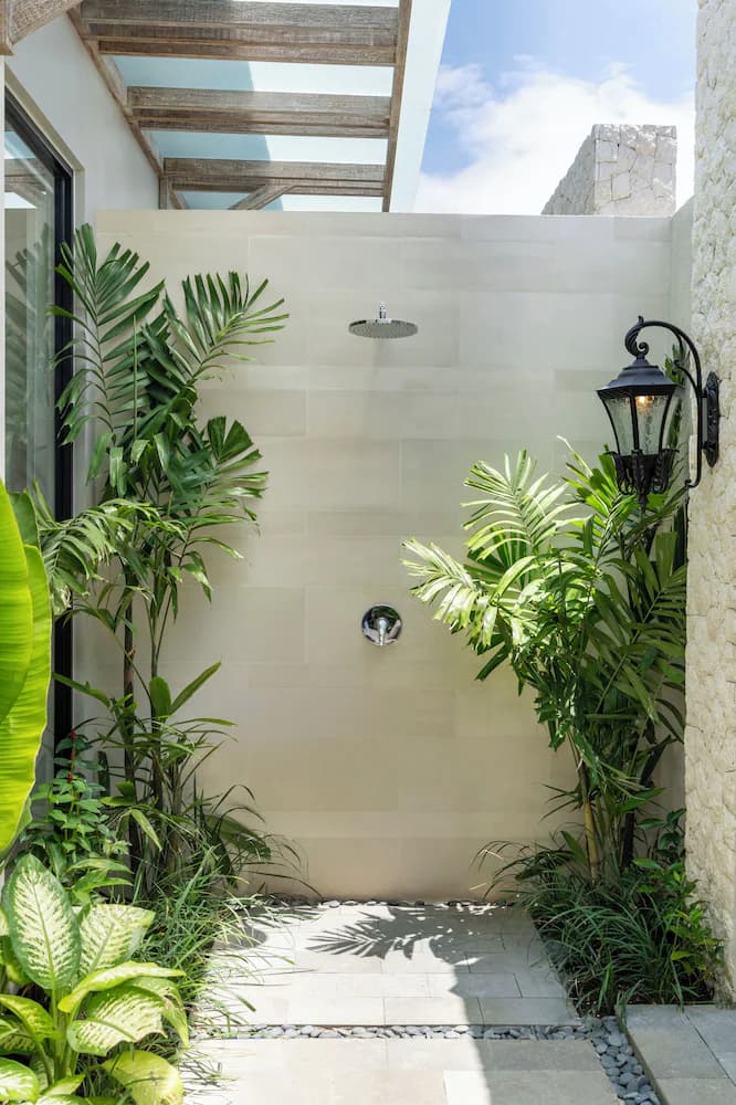Private pool