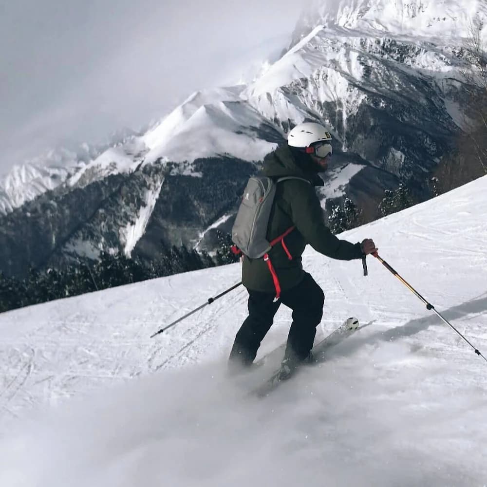 Snow and ski sports