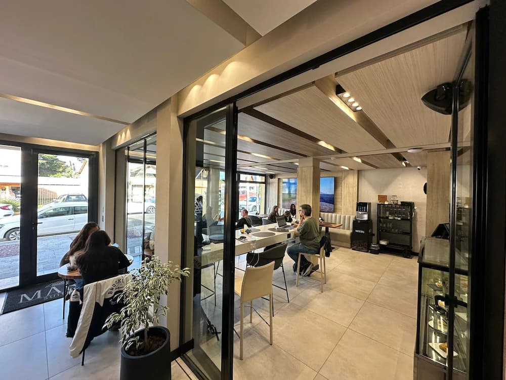 Coffee shop