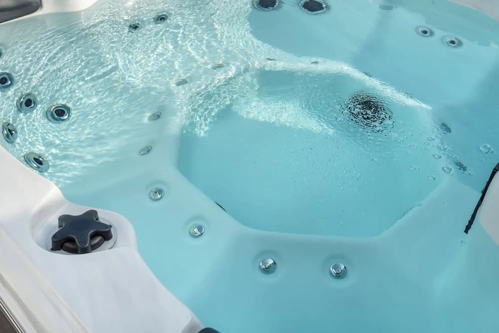 Private spa tub