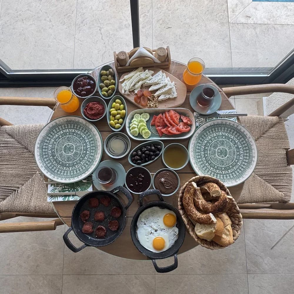 Breakfast meal