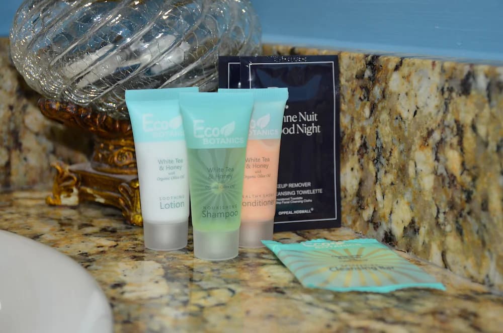 Bathroom amenities