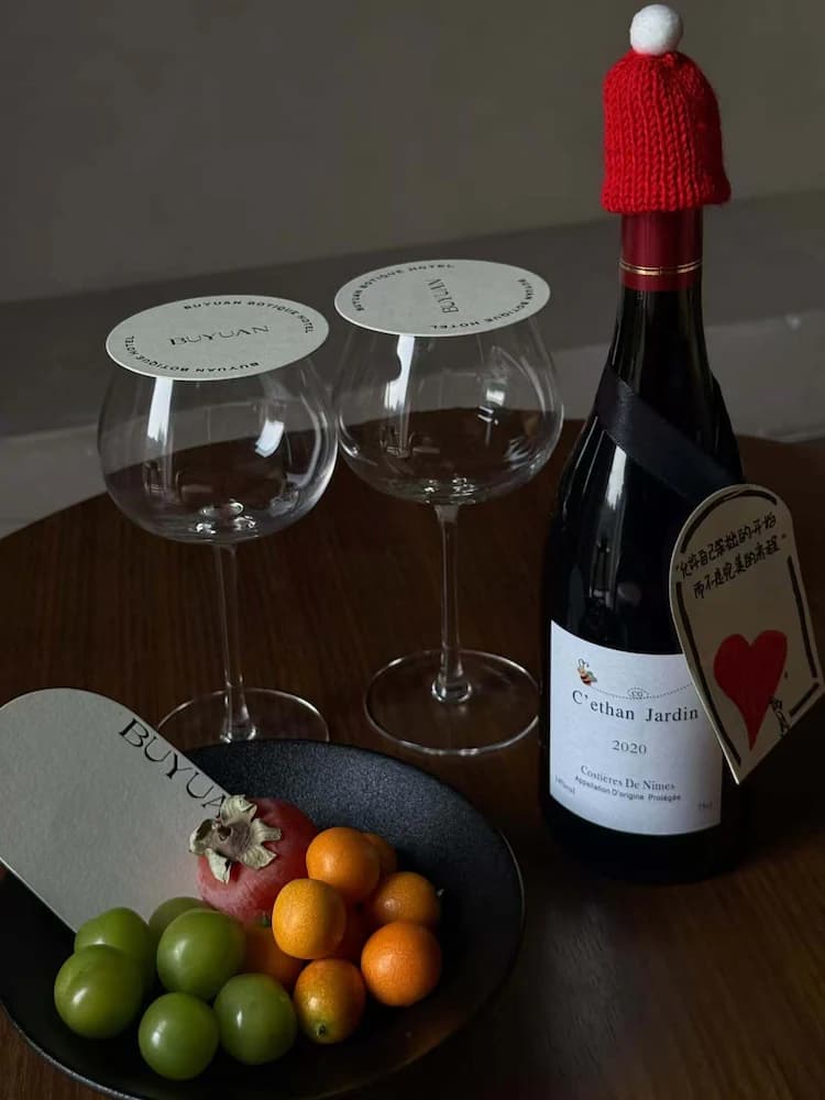 Champagne service