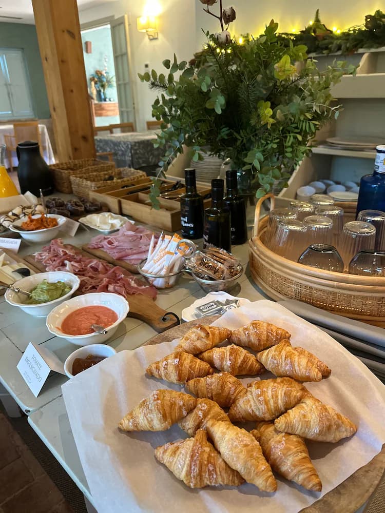 Breakfast buffet