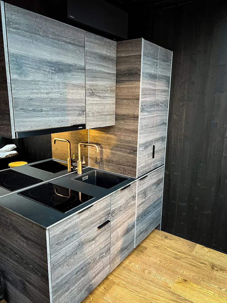 Private kitchenette