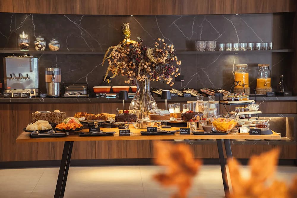Breakfast buffet
