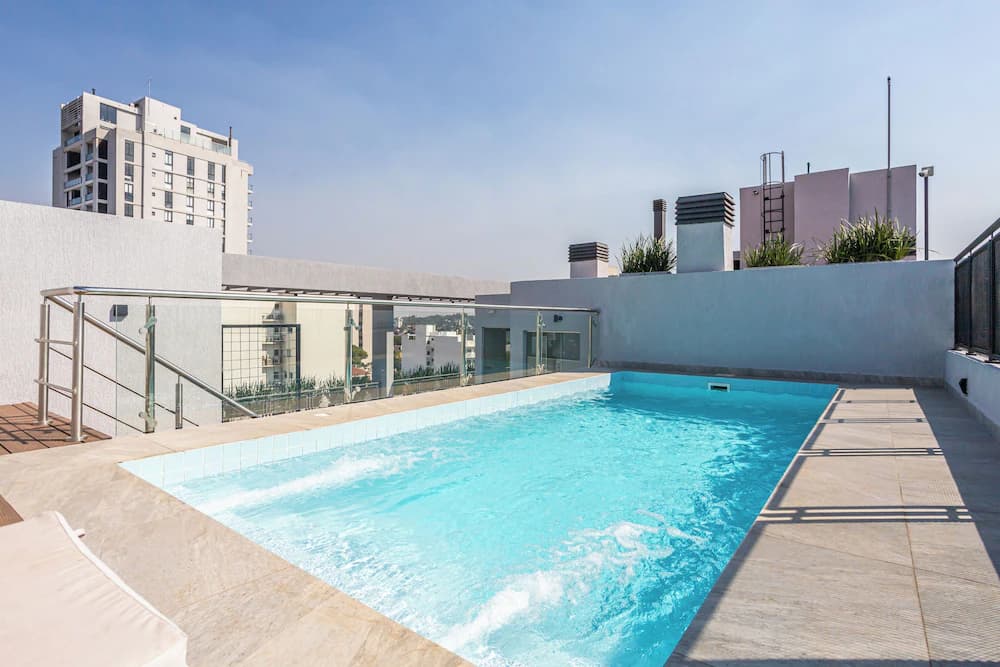 Rooftop pool