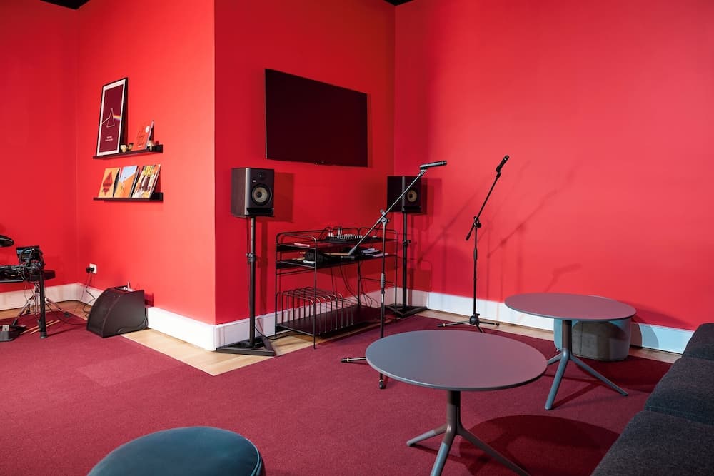 Karaoke room