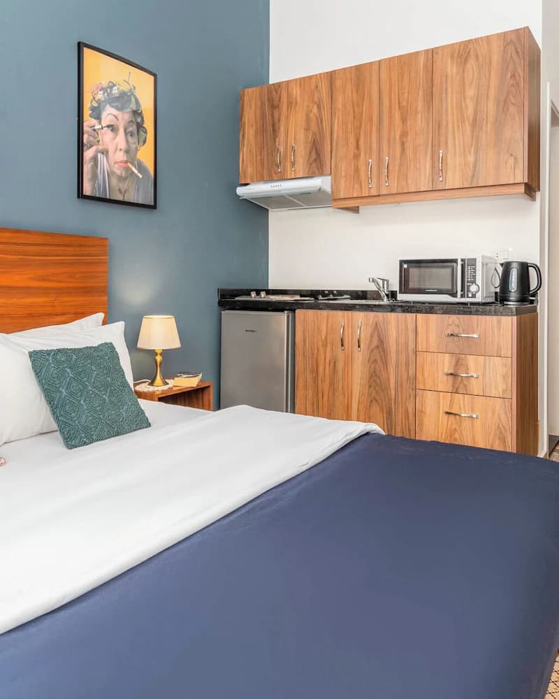 Private kitchenette