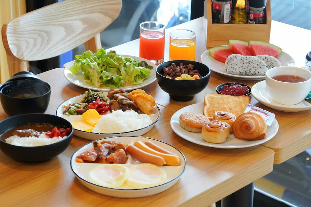 Breakfast meal