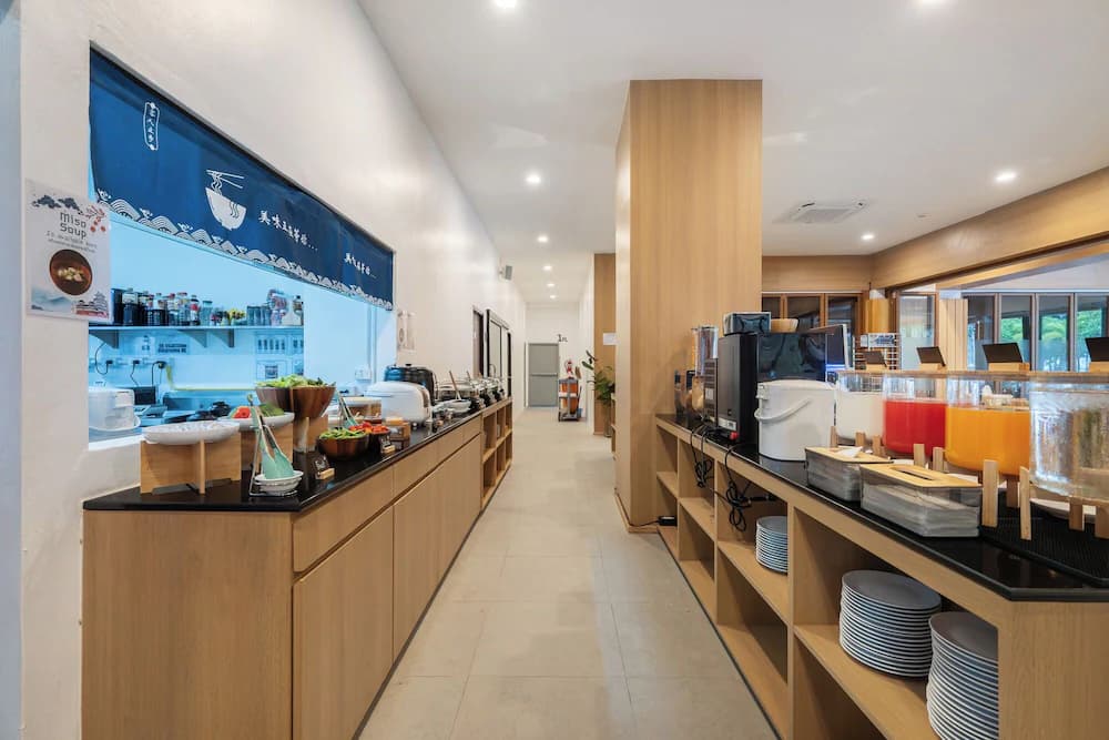Breakfast area