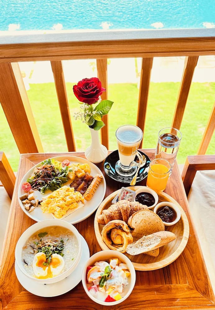 Breakfast meal