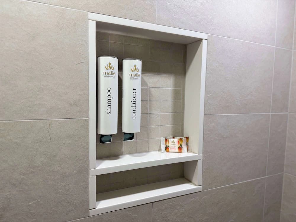 Bathroom amenities