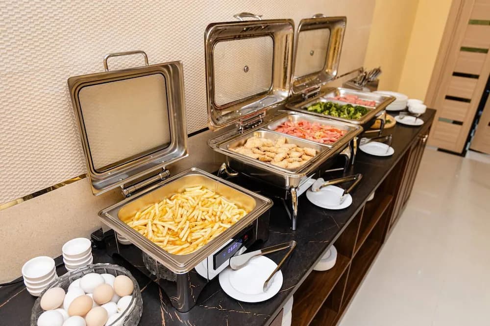 Breakfast buffet