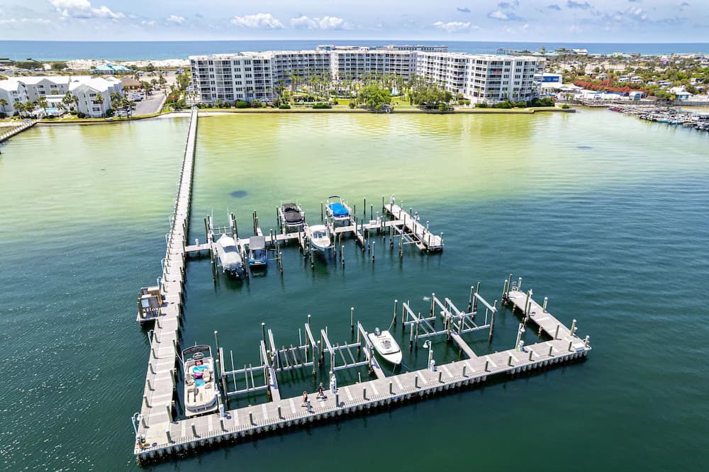 Marina