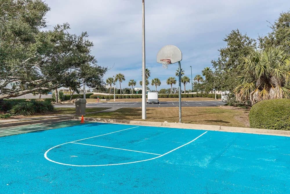 Sport court