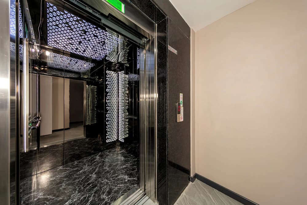 Elevator