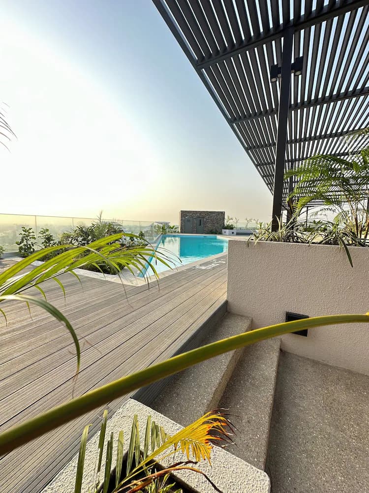 Rooftop pool
