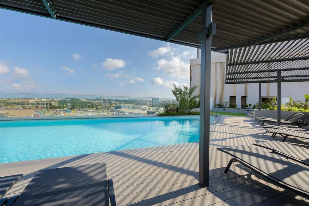 Rooftop pool