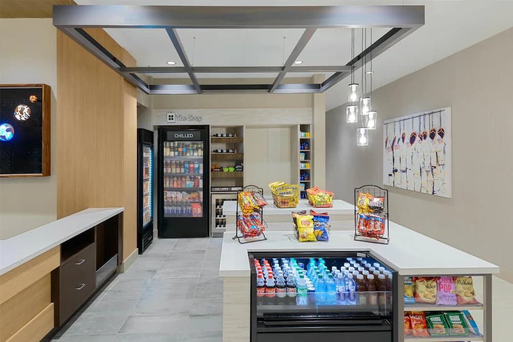 Snack bar