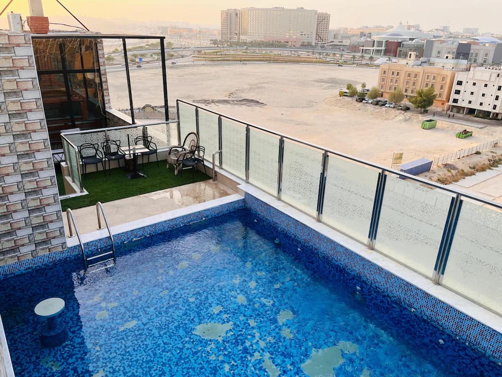 Rooftop pool