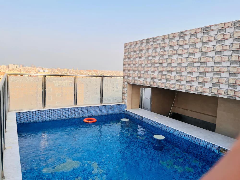 Rooftop pool