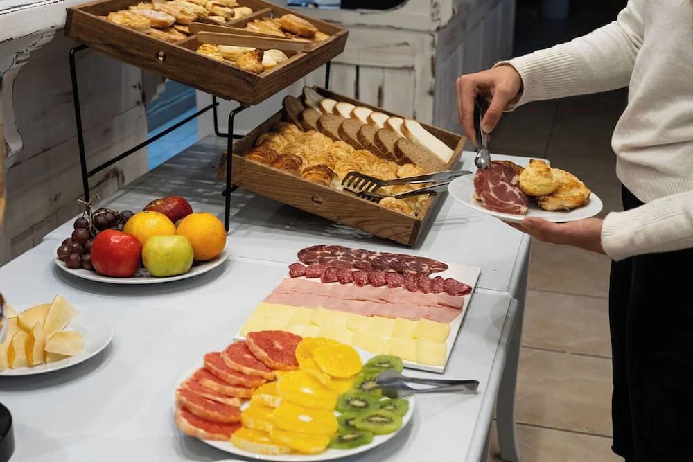 Breakfast buffet