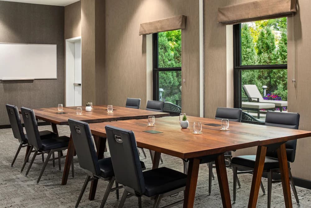 Meeting facility