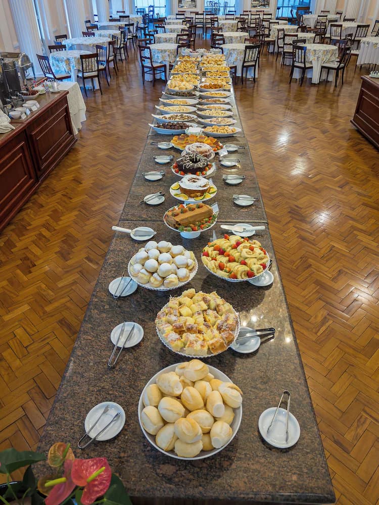 Breakfast area