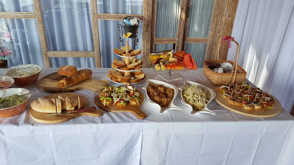Breakfast area