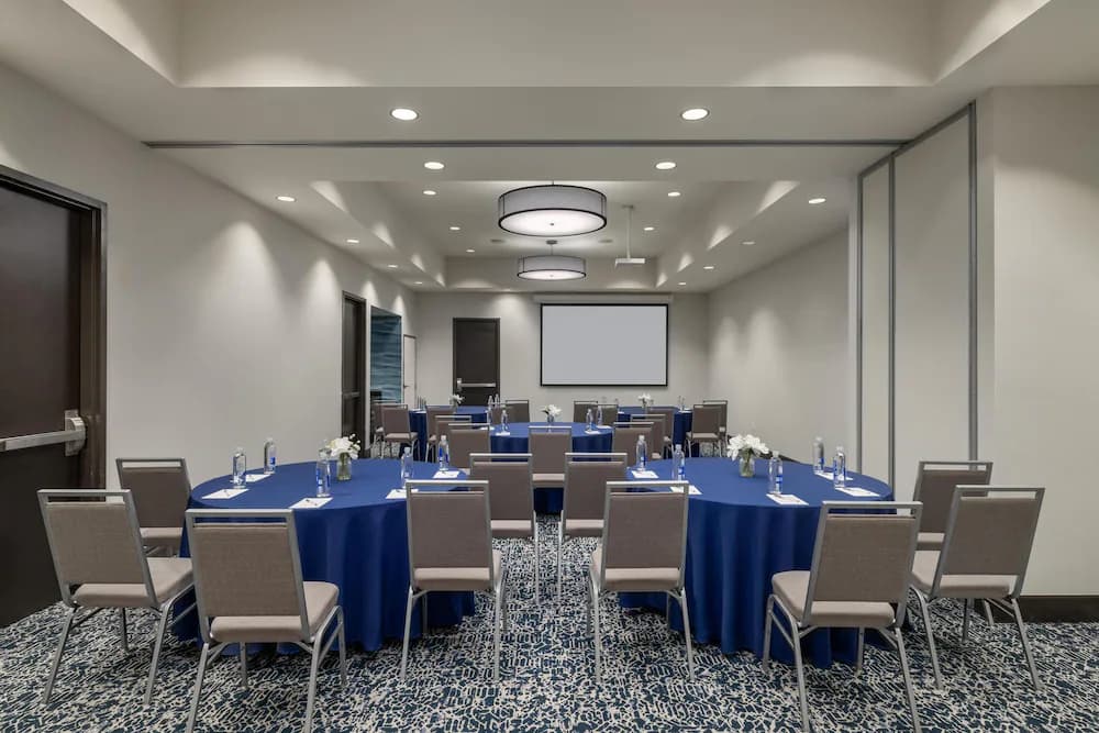 Meeting facility