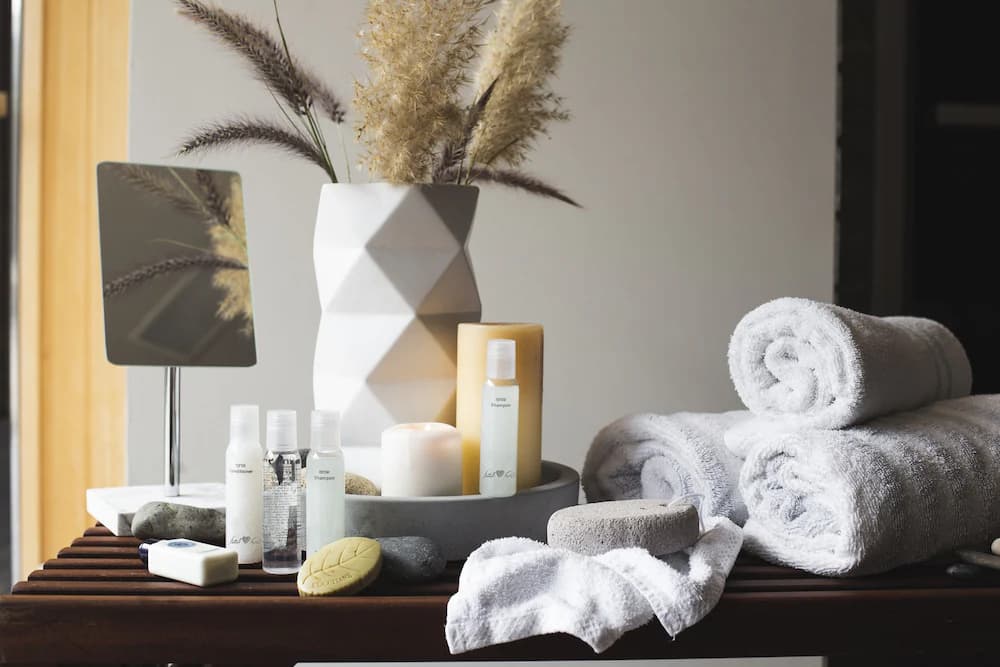 Bathroom amenities