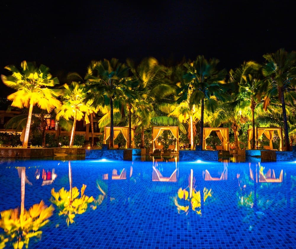 Infinity pool