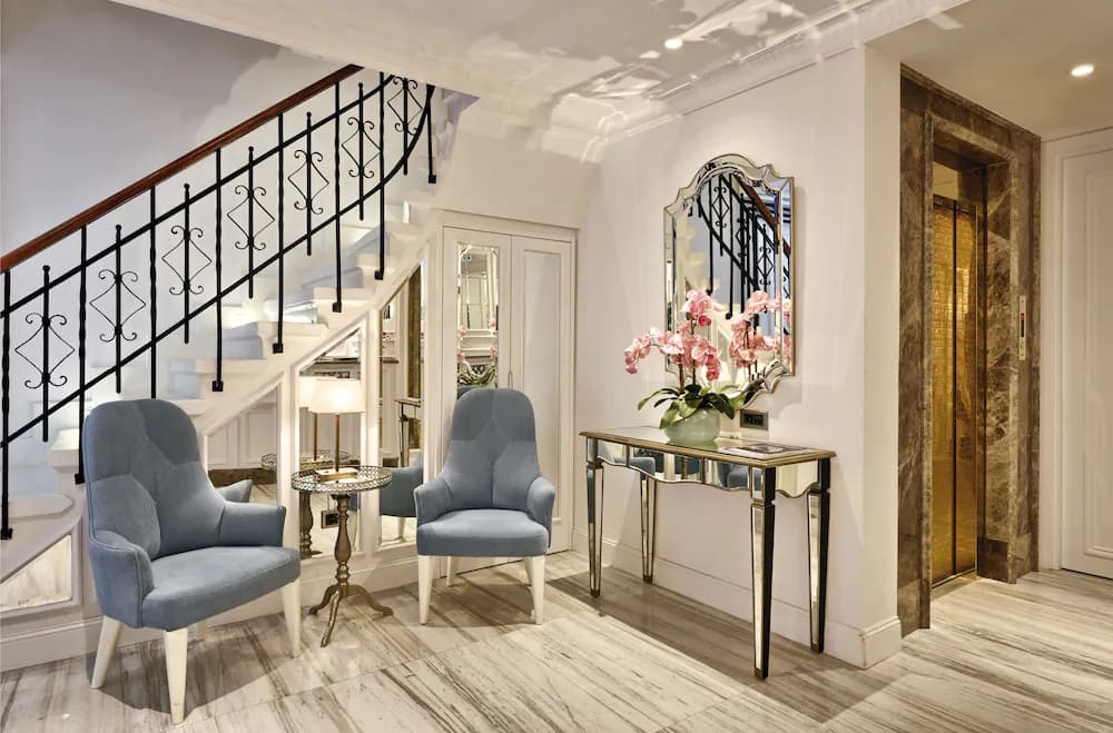 Lobby sitting area