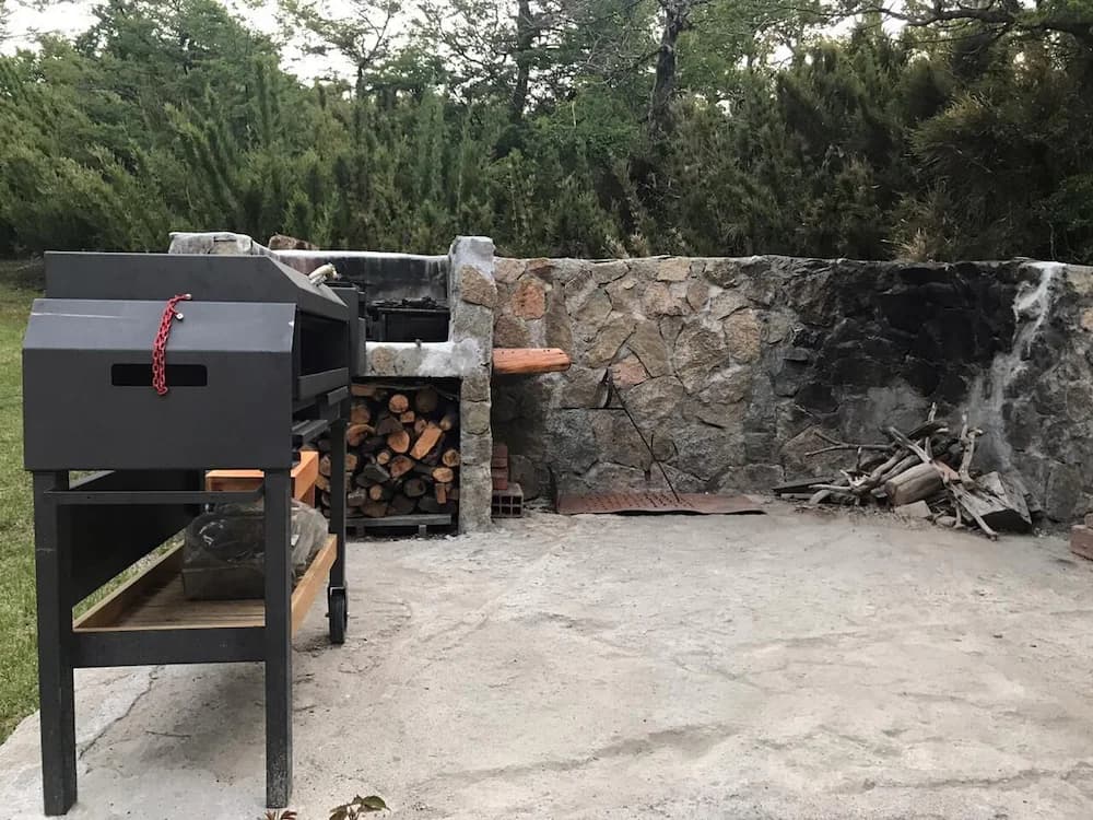 BBQ/picnic area