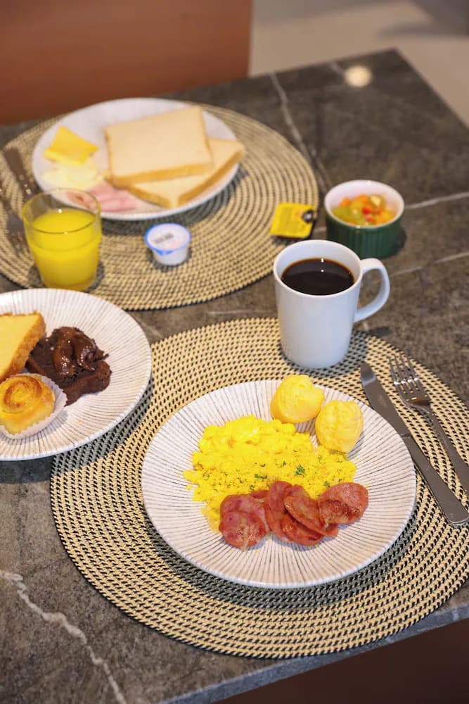 Breakfast buffet