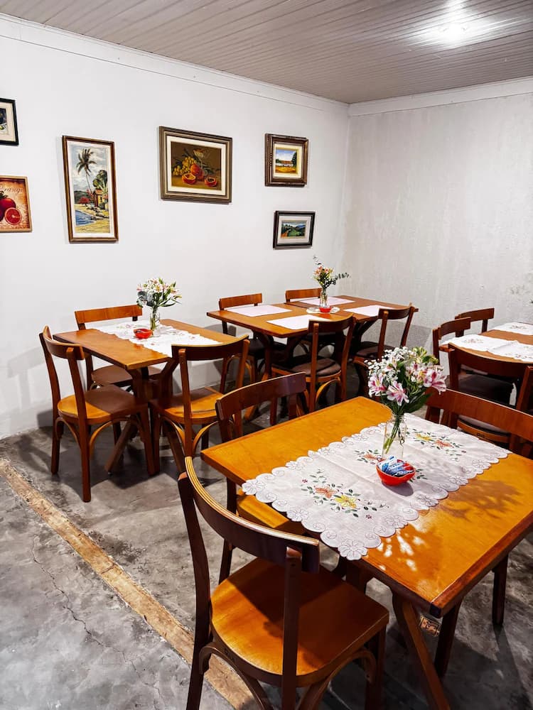 Breakfast area