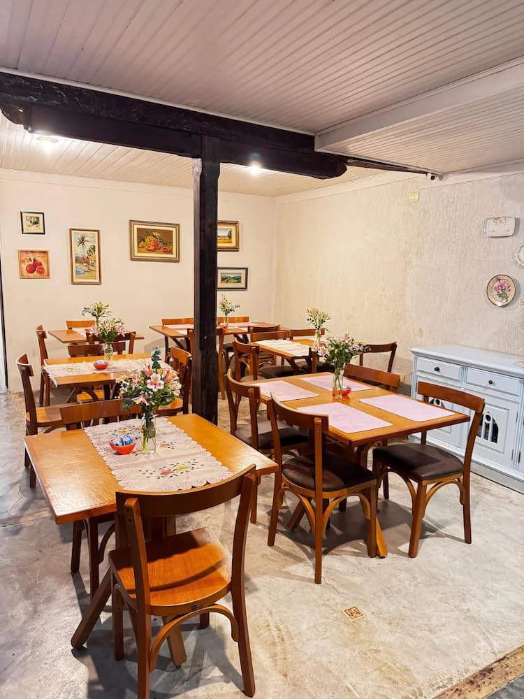 Breakfast area